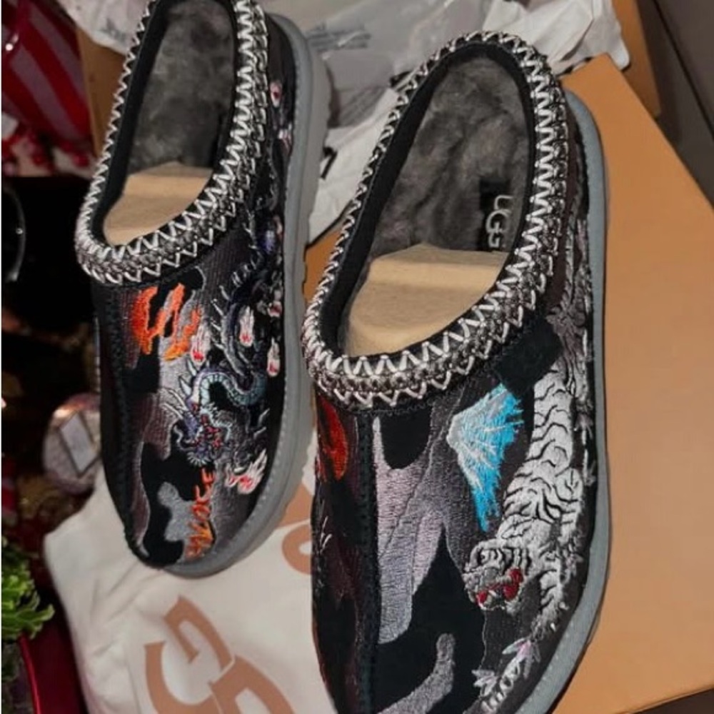 UGG Embroidered Slippers - Black and Multicolor